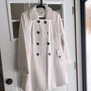 Winter white trench, EUC!